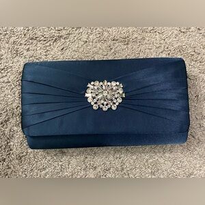 Elegant Navy Clutch with Crystal Embellishment